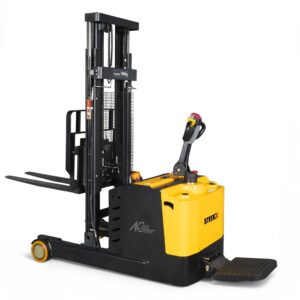 Reach Electric Stacker