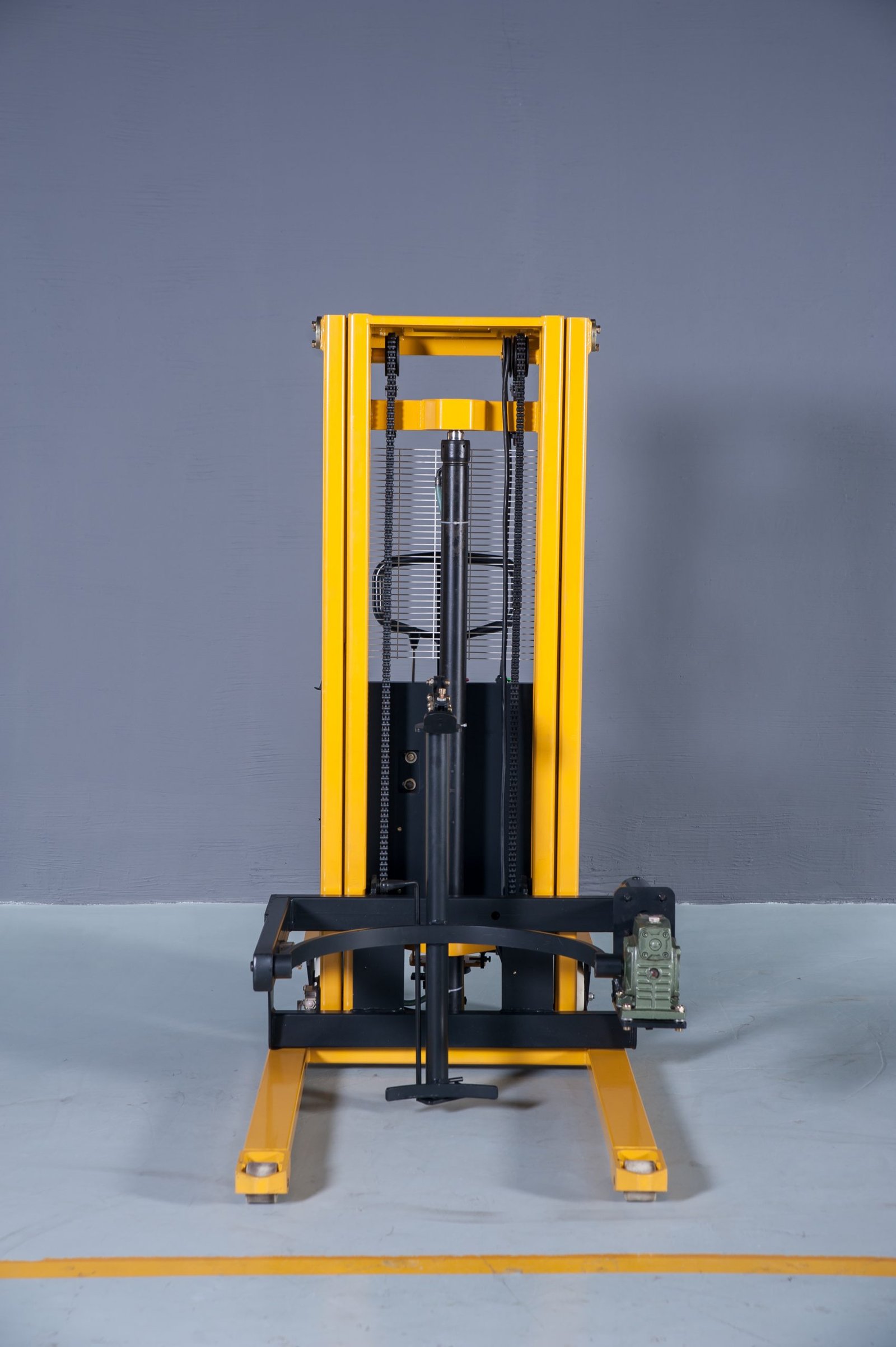 MANUAL DRUM LIFTER TILTER - 450 KG - Image 3