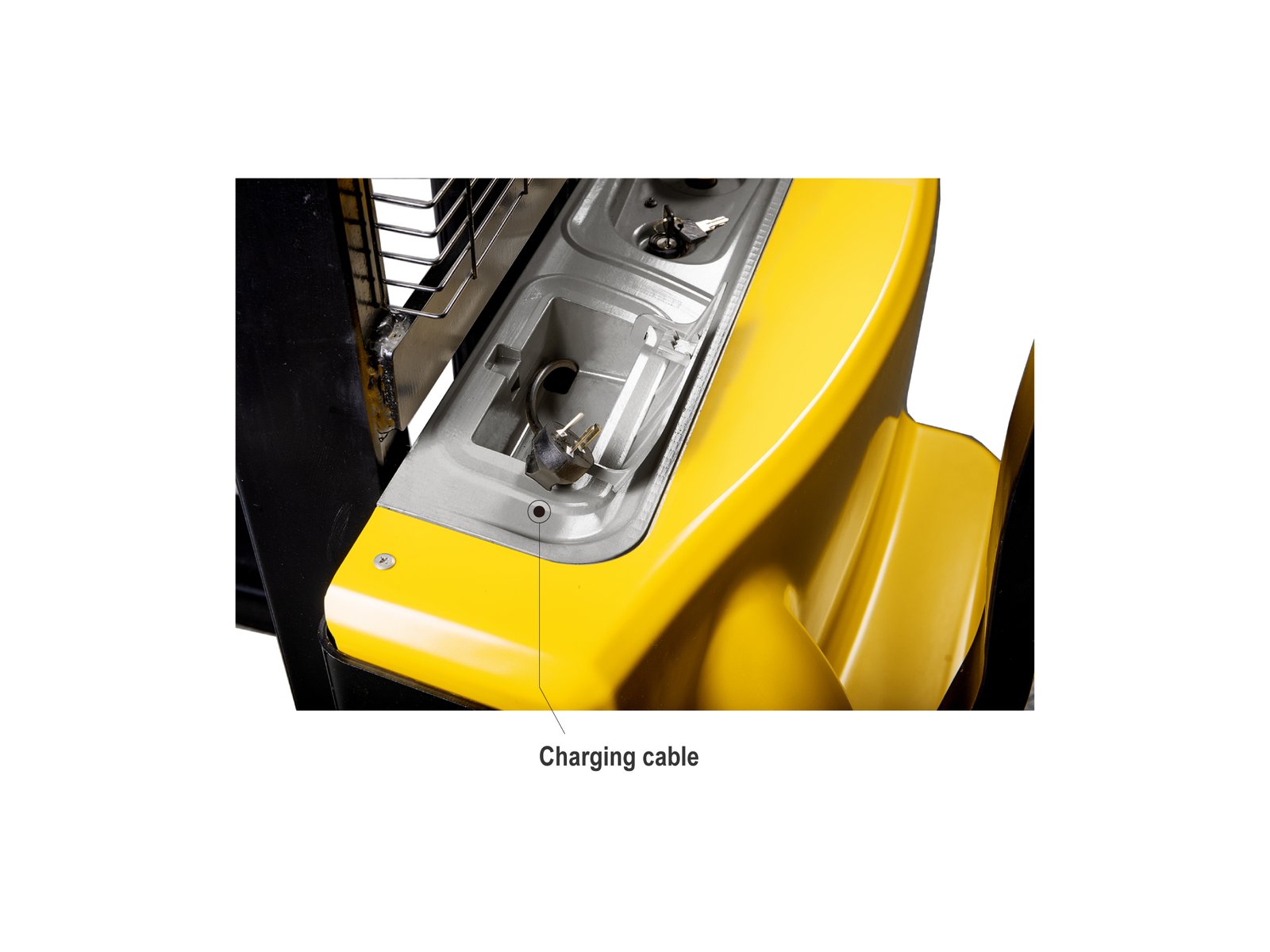 ELECTRIC STACKER - 1500 KG - Image 4